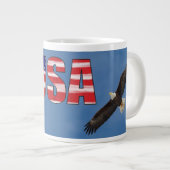 US-Flagge und Bald-Adler Jumbo-Tasse (Vorderseite Rechts)