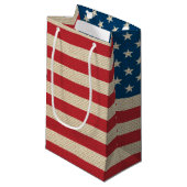 US-Imitate-Flagge Kleine Geschenktüte (Vorderseite Schrägansicht)