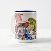 US Jungfrau Islands St. Croix USVI Masqueraders Zweifarbige Tasse (Vorderseite Links)