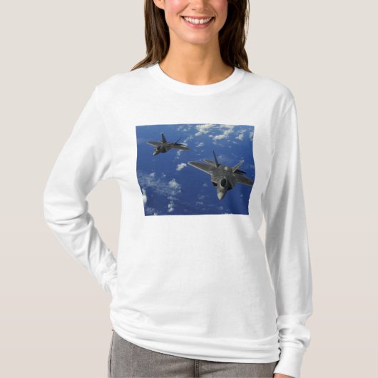 US-Luftwaffe F-22-Vergewaltiger in der Nähe von Gu T-Shirt (Vorderseite)