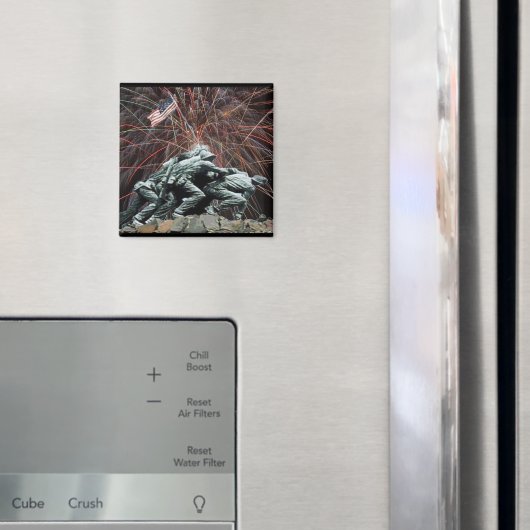 US Marines War Memorial Iwo Jima Fireworks Magnet (In Situ (Kühlschrank))