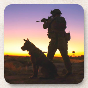 US-MILITÄRHUNDE GETRÄNKEUNTERSETZER
