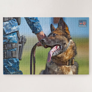 US-MILITÄRISCHER ARBEITHUND (20 x 30 Zoll) Puzzle