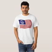 US-Shirt für das Zeichen des Friedens T-Shirt (Vorne ganz)