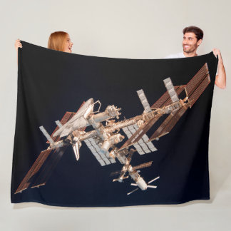 US SPACE SHUTTLE ENDEAVOR and ISS Fleecedecke