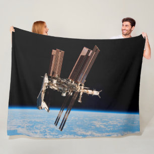 US SPACE SHUTTLE ENDEAVOR and ISS Fleecedecke