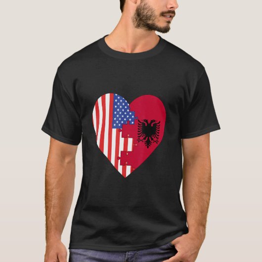 USA and Albania Flags Heart T-Shirt (Vorderseite)