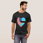USA and Botswana Flags Heart T-Shirt (Vorne ganz)