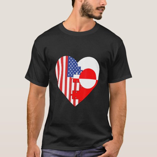 USA and Greenland Flags Heart T-Shirt (Vorderseite)