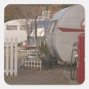 USA, Arizona, Bisbee: Shady Dell Motel, Alle Quadratischer Aufkleber