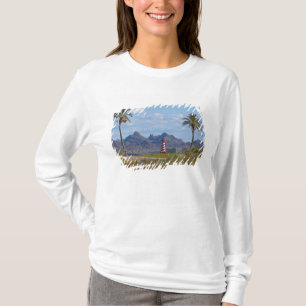 USA, Arizona, Lake Havasu City. Leuchtturm daneben T-Shirt
