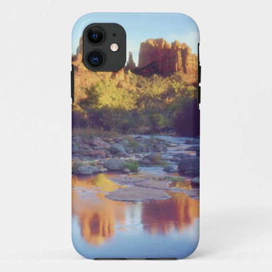 USA, Arizona, Sedona. Kathedrale Rock reflektieren Case-Mate iPhone Hülle (Rückseite)
