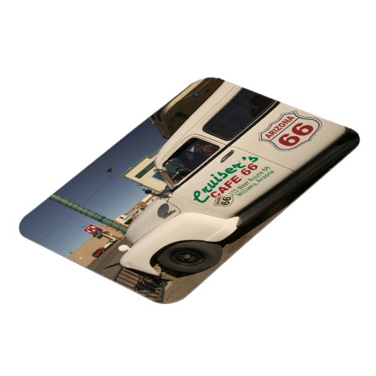 USA, Arizona, Williams: Cruisers Cafe 66 Old Magnet (Linke Seite)