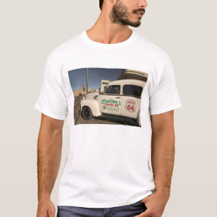 USA, Arizona, Williams: Kreuzer-Café 66 alt T-Shirt