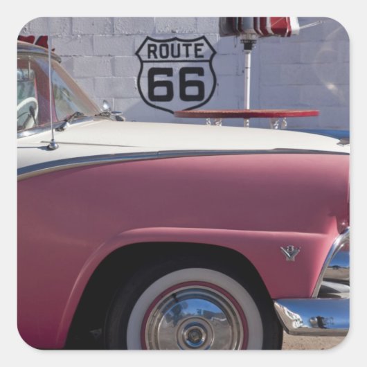 USA, Arizona, Williams. Rt. 66 Stadt, 1950 Quadratischer Aufkleber (Vorderseite)