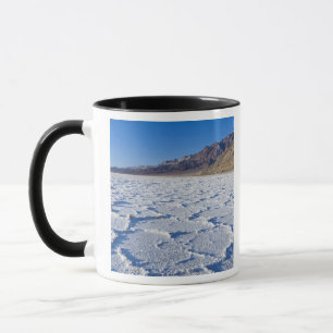USA, CA, Death Valley NP, Salzformationen bei Tasse