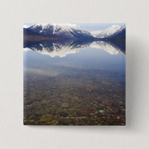 USA, Colorado, Berge reflektierten sich im See Button