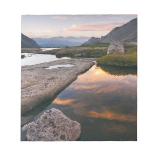 USA, Colorado, Rocky Mountain NP. Sonnenaufgang in Notizblock