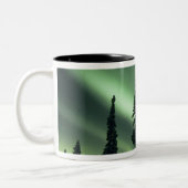 USA, Fairbanks area, Central Alaska, Aurora 2 Zweifarbige Tasse (Links)