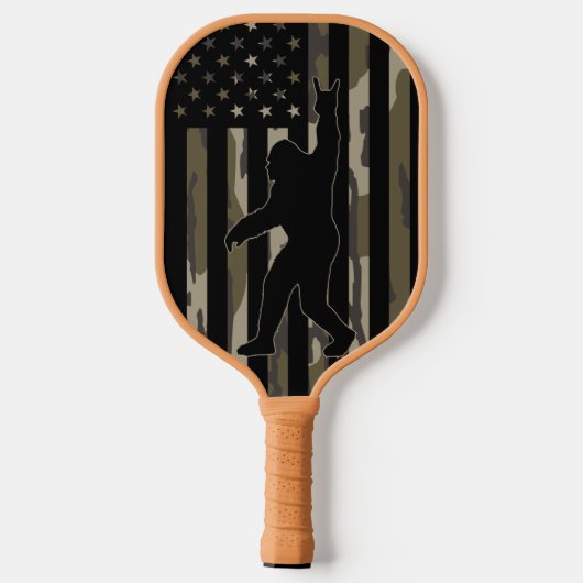 USA Flag Bigfoot Bottomland Camouflage Pickleball Schläger (Rückseite)