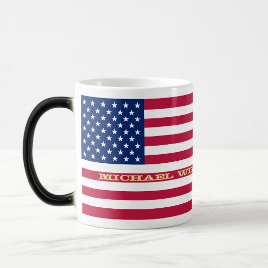 USA Flag Patriotic Name Mit Monogramm Color Changi Verwandlungstasse (Links)