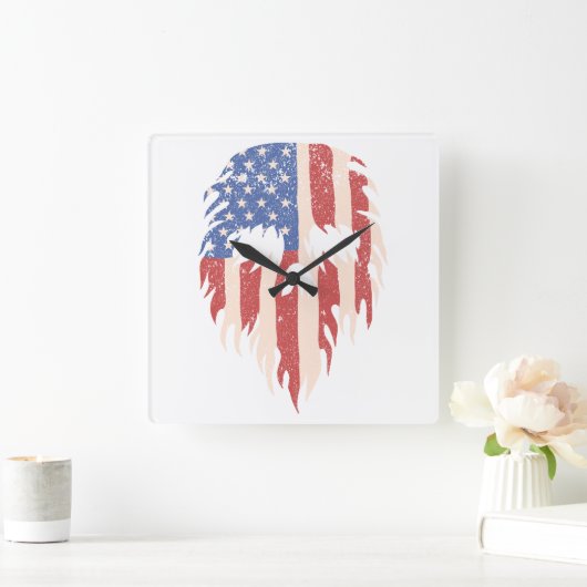 USA Flag Skull Beard | Distressed Patriotic Design Quadratische Wanduhr (Zuhause)