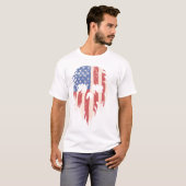 USA Flag Skull Beard | Distressed Patriotic Design T-Shirt (Vorne ganz)