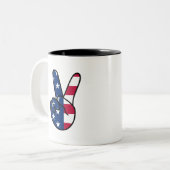 USA Flag V Zeichen Zweifarbige Tasse (Vorderseite Links)