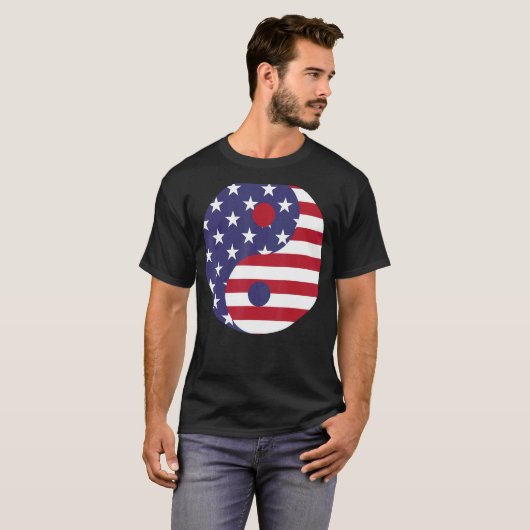 USA Flag Ying and Yang T-Shirt (Vorne ganz)