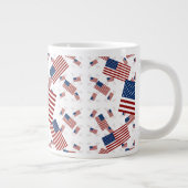 USA-Flagge in Layers Askew Jumbo-Tasse (Rechts)