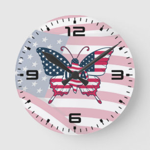 USA-Flagge Schmetterling Patriotisches Amerikanisc Runde Wanduhr