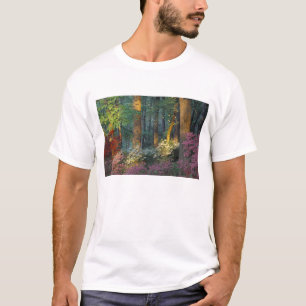USA, Georgia, Callaway Gardens, Azaleenwald. T-Shirt