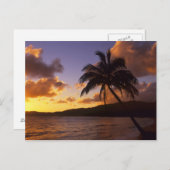 USA, Hawaii, Kauai, farbenfroher Sonnenaufgang in Postkarte (Vorne/Hinten)