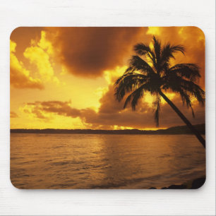 USA, Hawaii, Kauai, Farbiger Sonnenaufgang in eine Mousepad