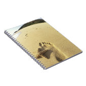 USA, Hawaii, Maui, Makena Beach, Footprint und Notizblock (Rechte Seite)