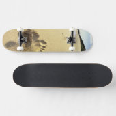 USA, Hawaii, Maui, Makena Beach, Footprint und Skateboard (Horizontal)