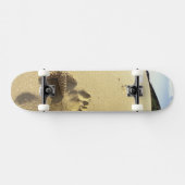 USA, Hawaii, Maui, Makena Beach, Footprint und Skateboard (Horizontal)