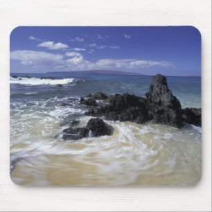 USA, Hawaii, Maui, Maui, Makena Beach, Surf on Mousepad