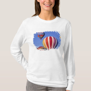 USA, Idaho, Teton Valley. Farbige Heißluft T-Shirt