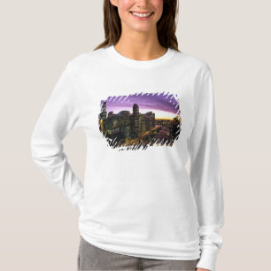 USA, IL, Chicago. Skyline von Chicago und Fluss T-Shirt