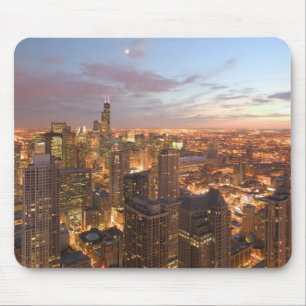 USA, Illinois, Chicago: Abend-Sicht auf den Loop Mousepad