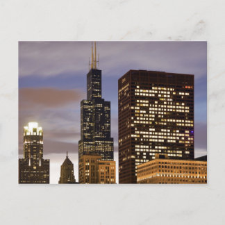 USA, Illinois, Chicago, Illuminierte Wolkenkratzer Postkarte