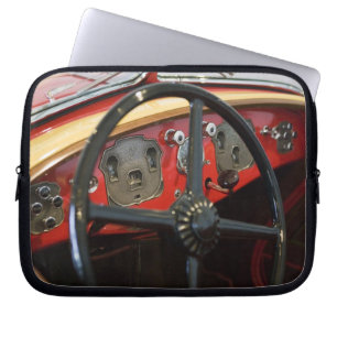 USA, Indiana, Auburn: Auburn, Cord, Duesenberg 2 Laptopschutzhülle