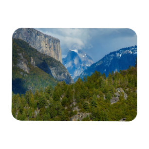 USA, Kalifornien. Blick auf Half Dome im Yosemite Magnet
