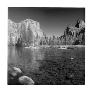 USA, Kalifornien. Blick auf Yosemite Valley Fliese