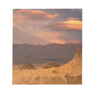 USA, Kalifornien, Death Valley National Park. 2 Notizblock