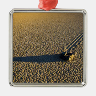 USA, Kalifornien, Death Valley National Park. 2 Ornament Aus Metall