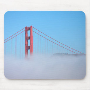 USA, Kalifornien. Golden Gate Bridge am Morgen Mousepad