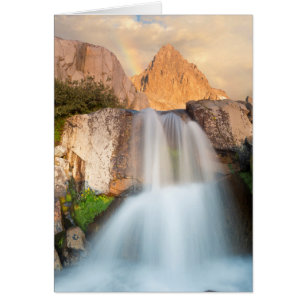 USA, Kalifornien, Inyo National Forest. Wasserfall
