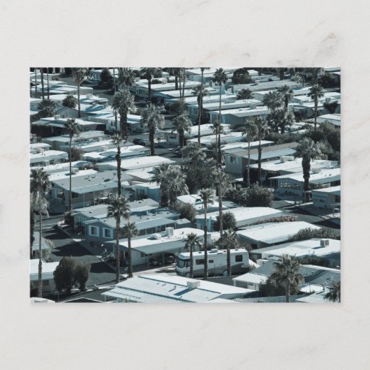 USA, Kalifornien, Palm Springs. Trailer Park auf Postkarte (Vorderseite)